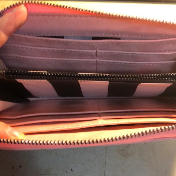 Wallet - Picture 2 of 2